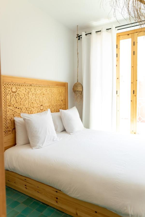 Blue Waves Boutique Hostel Tamraght 外观 照片