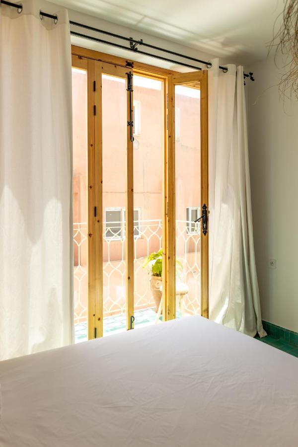 Blue Waves Boutique Hostel Tamraght 外观 照片